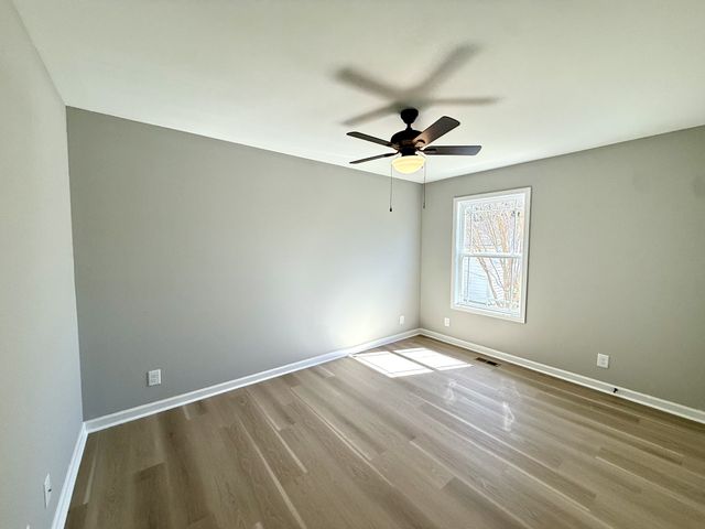 1301 Walker St, Shelbyville, TN 37160