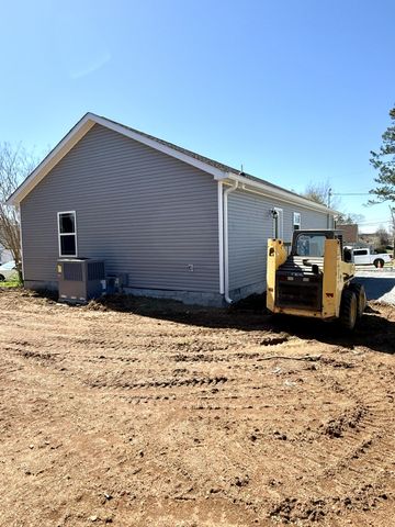 1301 Walker St, Shelbyville, TN 37160