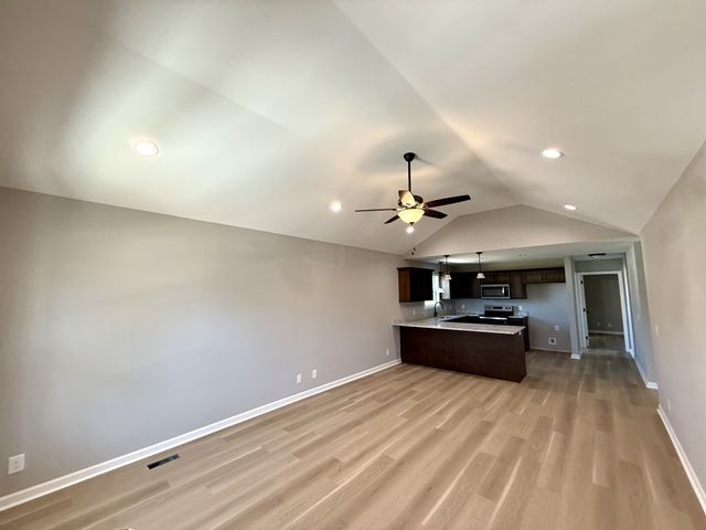 1301 Walker St, Shelbyville, TN 37160