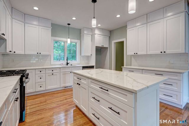 70 Apple Hill, Wethersfield, CT 06109