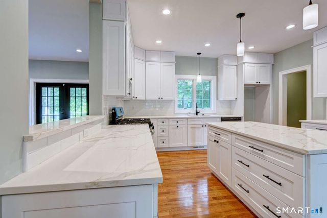 70 Apple Hill, Wethersfield, CT 06109