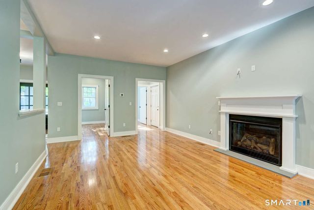 70 Apple Hill, Wethersfield, CT 06109