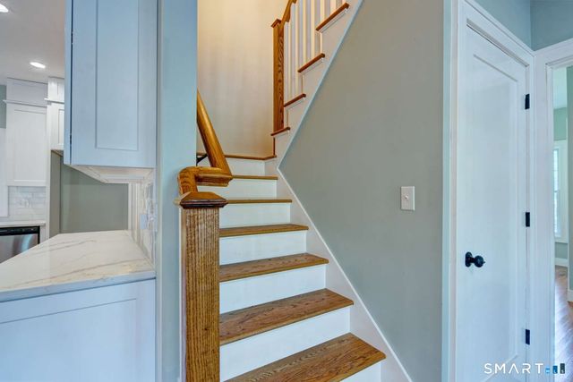 70 Apple Hill, Wethersfield, CT 06109