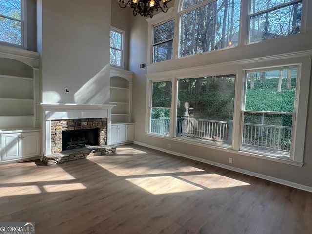 5455 Woodrun Lane, Alpharetta, GA 30005