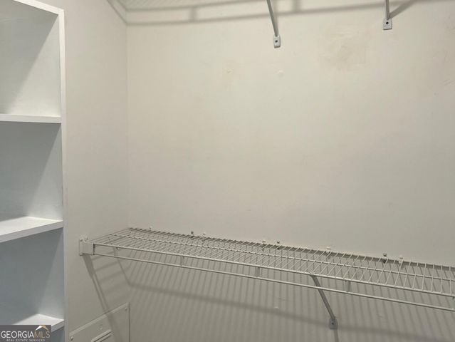 5455 Woodrun Lane, Alpharetta, GA 30005