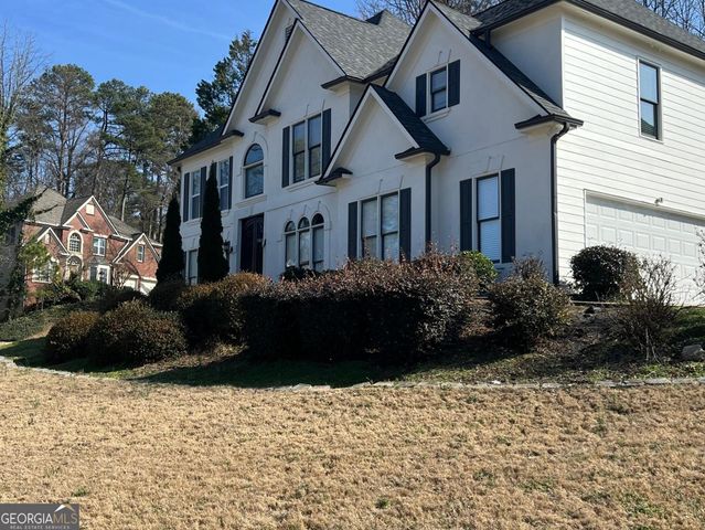 5455 Woodrun Lane, Alpharetta, GA 30005