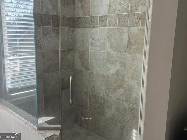 5455 Woodrun Lane, Alpharetta, GA 30005