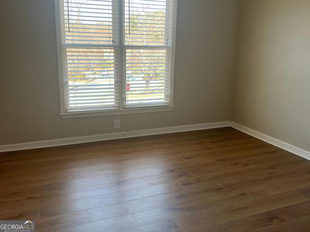 5455 Woodrun Lane, Alpharetta, GA 30005