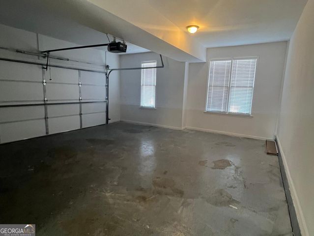 5455 Woodrun Lane, Alpharetta, GA 30005