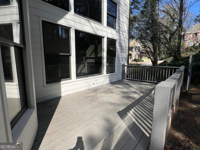 5455 Woodrun Lane, Alpharetta, GA 30005