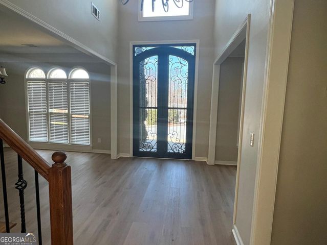 5455 Woodrun Lane, Alpharetta, GA 30005