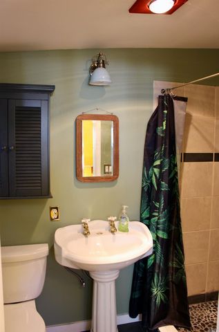 661 N Bush St, Ukiah, CA 95482