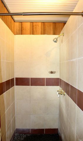 661 N Bush St, Ukiah, CA 95482