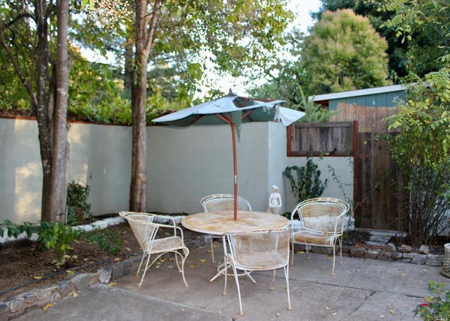 661 N Bush St, Ukiah, CA 95482