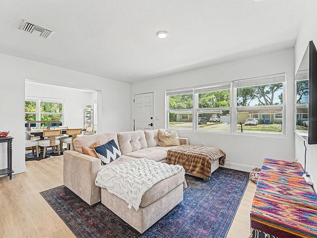3029 PINE TREE AVENUE, Largo, FL 33771