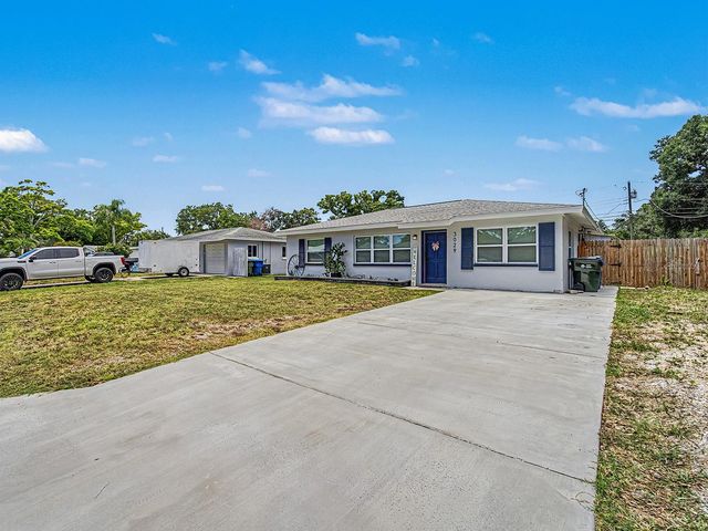 3029 PINE TREE AVENUE, Largo, FL 33771