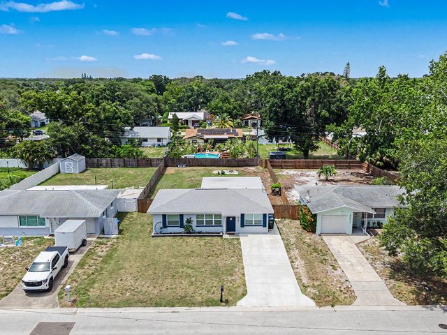 3029 PINE TREE AVENUE, Largo, FL 33771