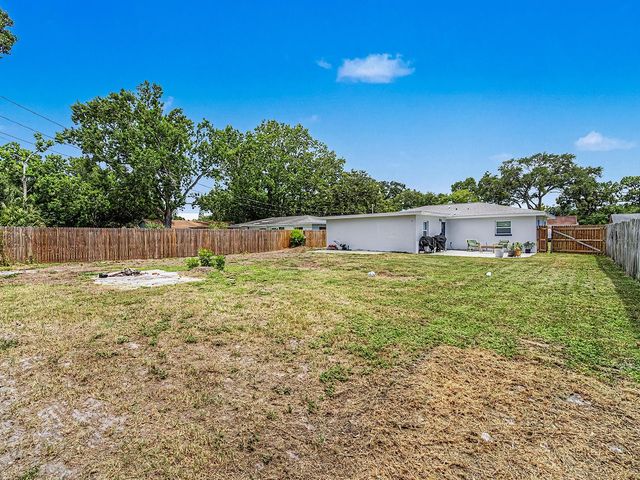 3029 PINE TREE AVENUE, Largo, FL 33771