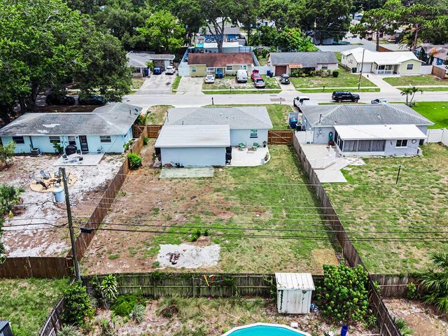 3029 PINE TREE AVENUE, Largo, FL 33771