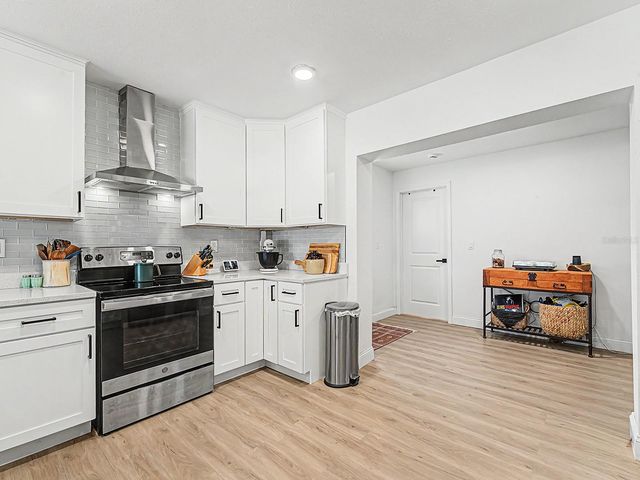 3029 PINE TREE AVENUE, Largo, FL 33771