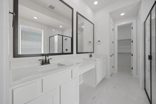 116 Three Oaks LN, Georgetown, TX 78628