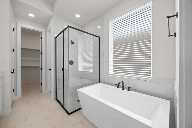 116 Three Oaks LN, Georgetown, TX 78628