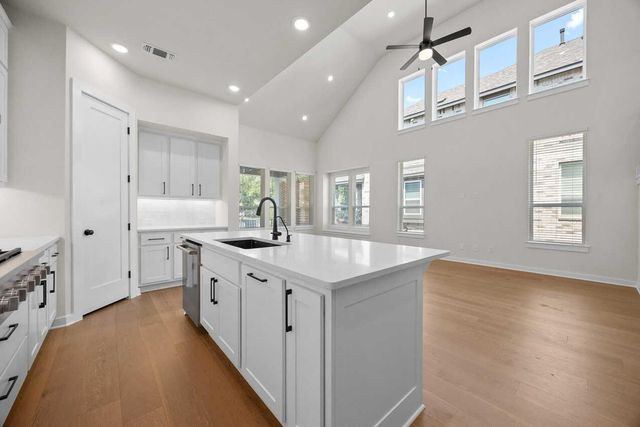 116 Three Oaks LN, Georgetown, TX 78628