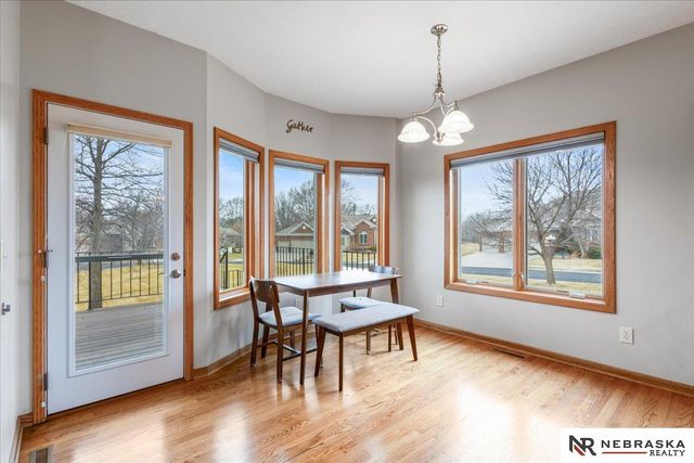 4860 Gleneagle Court, Lincoln, NE 68526