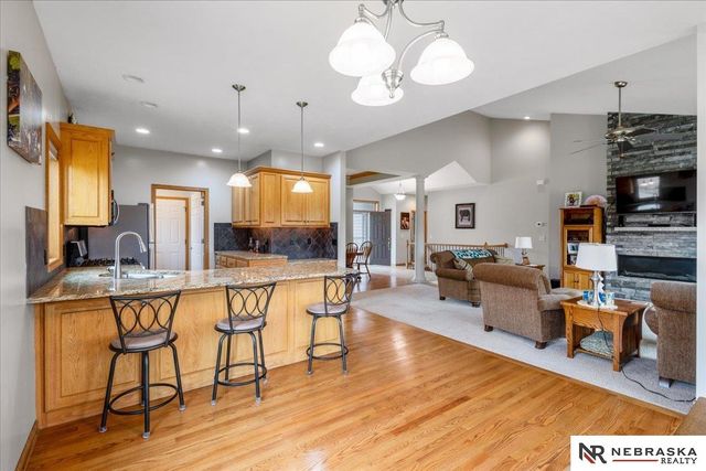 4860 Gleneagle Court, Lincoln, NE 68526