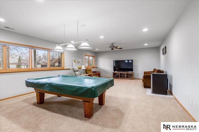 4860 Gleneagle Court, Lincoln, NE 68526