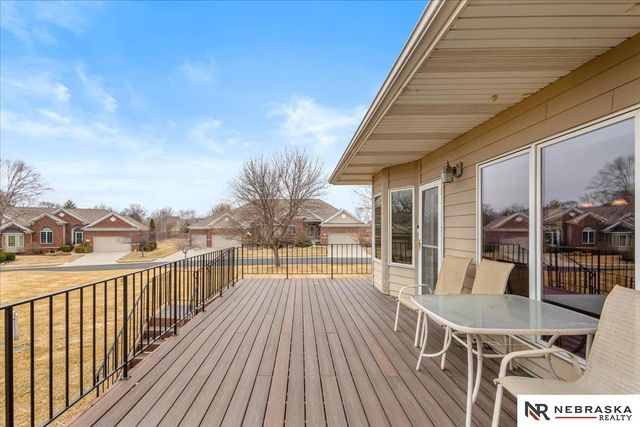 4860 Gleneagle Court, Lincoln, NE 68526
