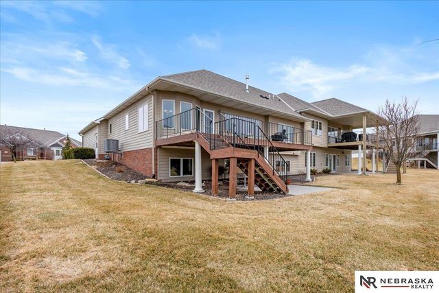 4860 Gleneagle Court, Lincoln, NE 68526