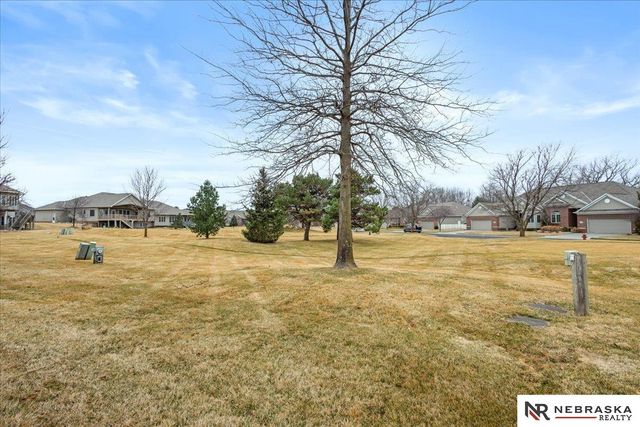 4860 Gleneagle Court, Lincoln, NE 68526