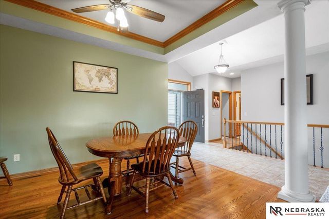 4860 Gleneagle Court, Lincoln, NE 68526