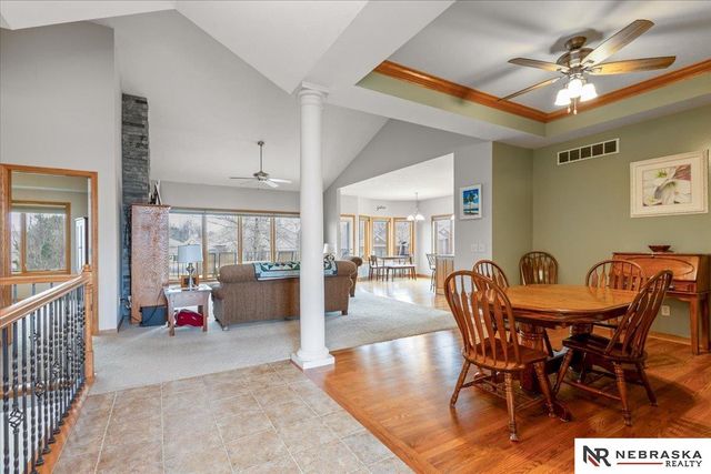 4860 Gleneagle Court, Lincoln, NE 68526