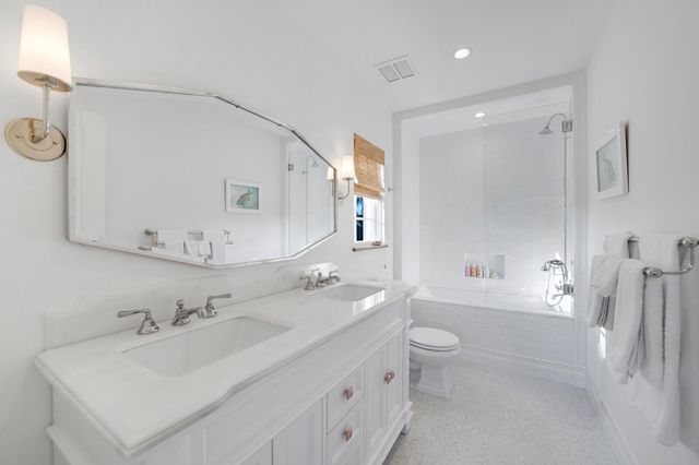 218 List Road, Palm Beach, FL 33480