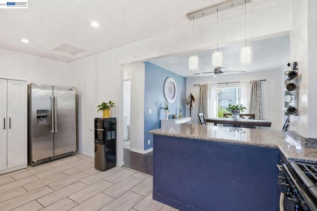 1954 87Th Ave, Oakland, CA 94621