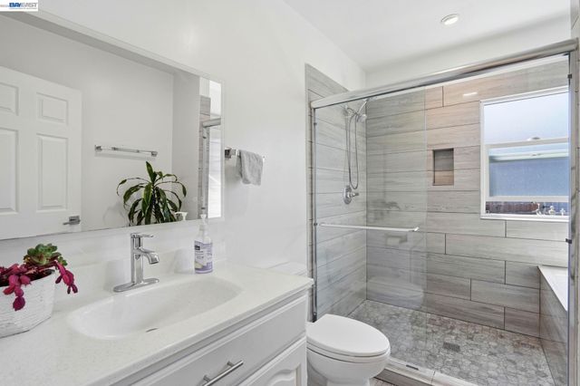 1954 87Th Ave, Oakland, CA 94621