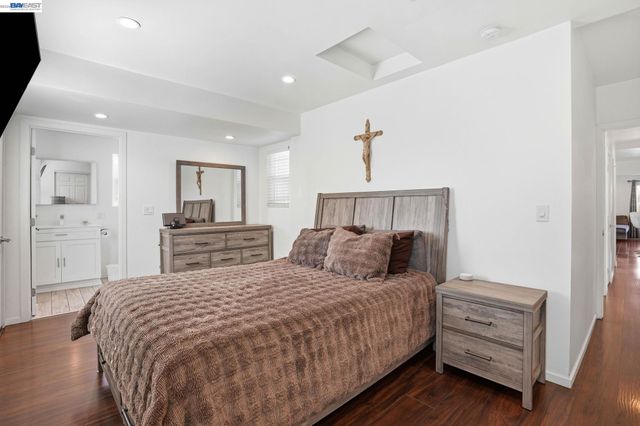 1954 87Th Ave, Oakland, CA 94621