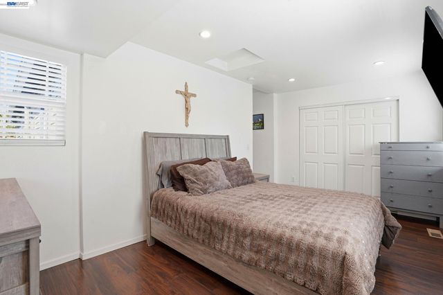 1954 87Th Ave, Oakland, CA 94621