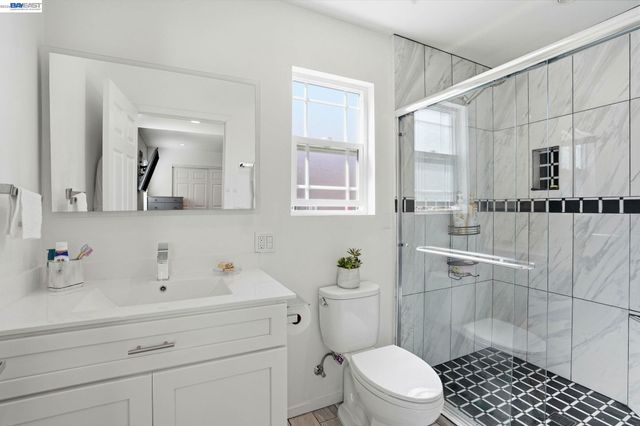 1954 87Th Ave, Oakland, CA 94621