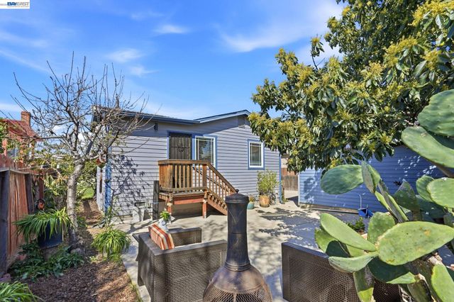 1954 87Th Ave, Oakland, CA 94621