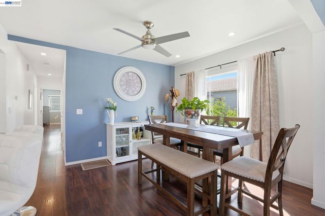 1954 87Th Ave, Oakland, CA 94621