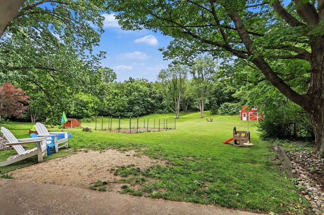 2518 E G Avenue, Kalamazoo City, MI 49004