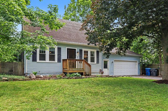 2518 E G Avenue, Kalamazoo City, MI 49004