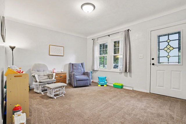2518 E G Avenue, Kalamazoo City, MI 49004