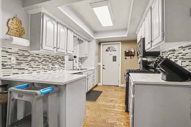 2518 E G Avenue, Kalamazoo City, MI 49004