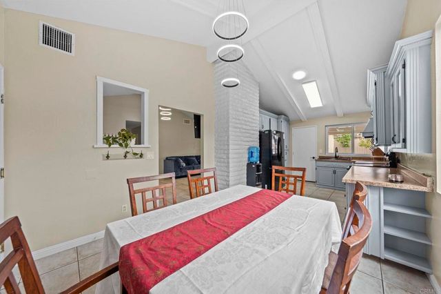 1110 Paula Way, Escondido, CA 92027