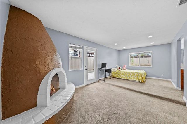 1110 Paula Way, Escondido, CA 92027