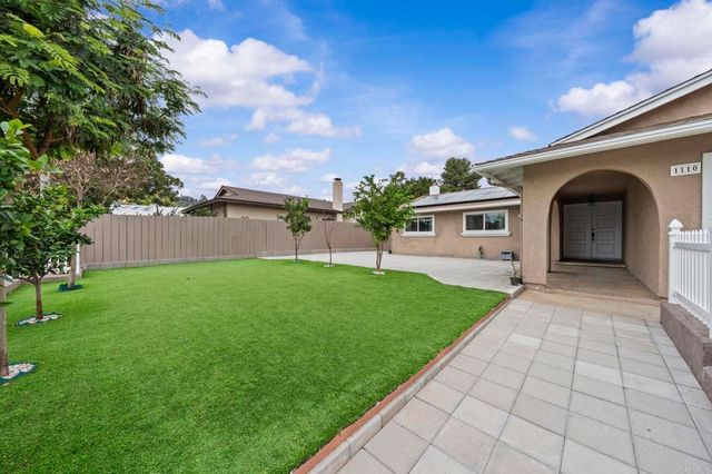 1110 Paula Way, Escondido, CA 92027